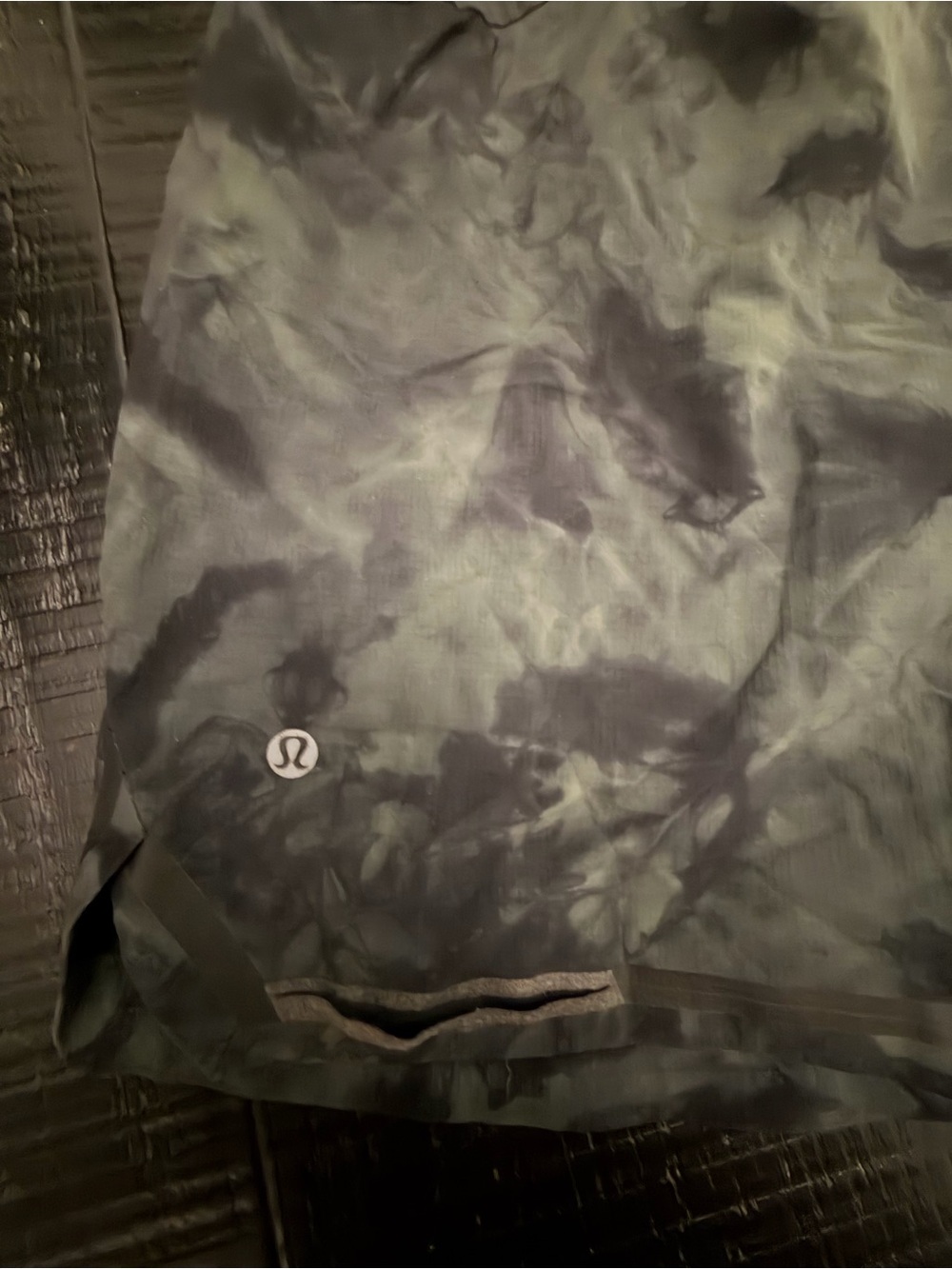 lululemon athletica Men's Tie-Dye Gray Athletic Shorts - Picture 2 of 5